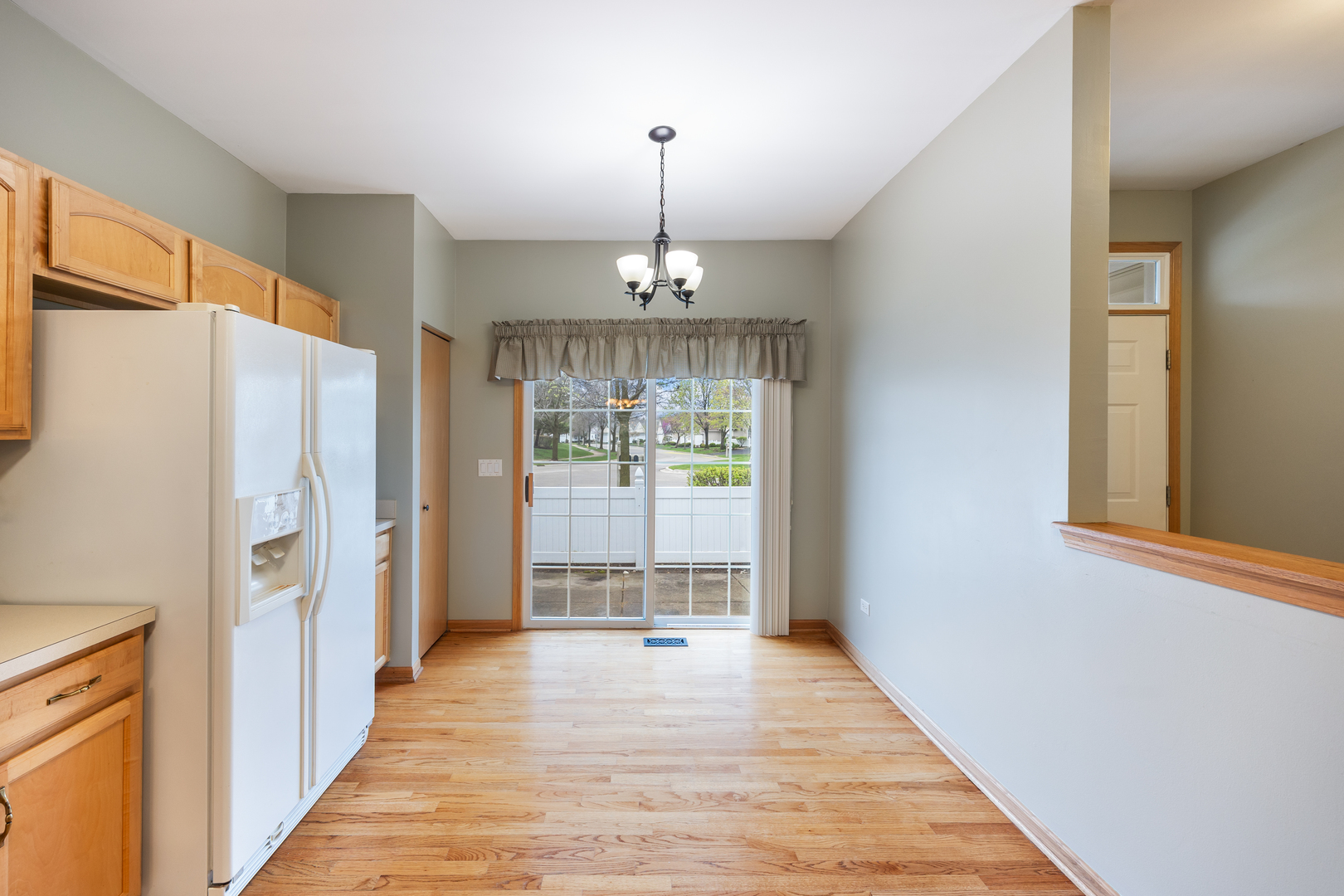 2292 Ashbrook Lane Grayslake, IL 60030 - Photo 13 of 22