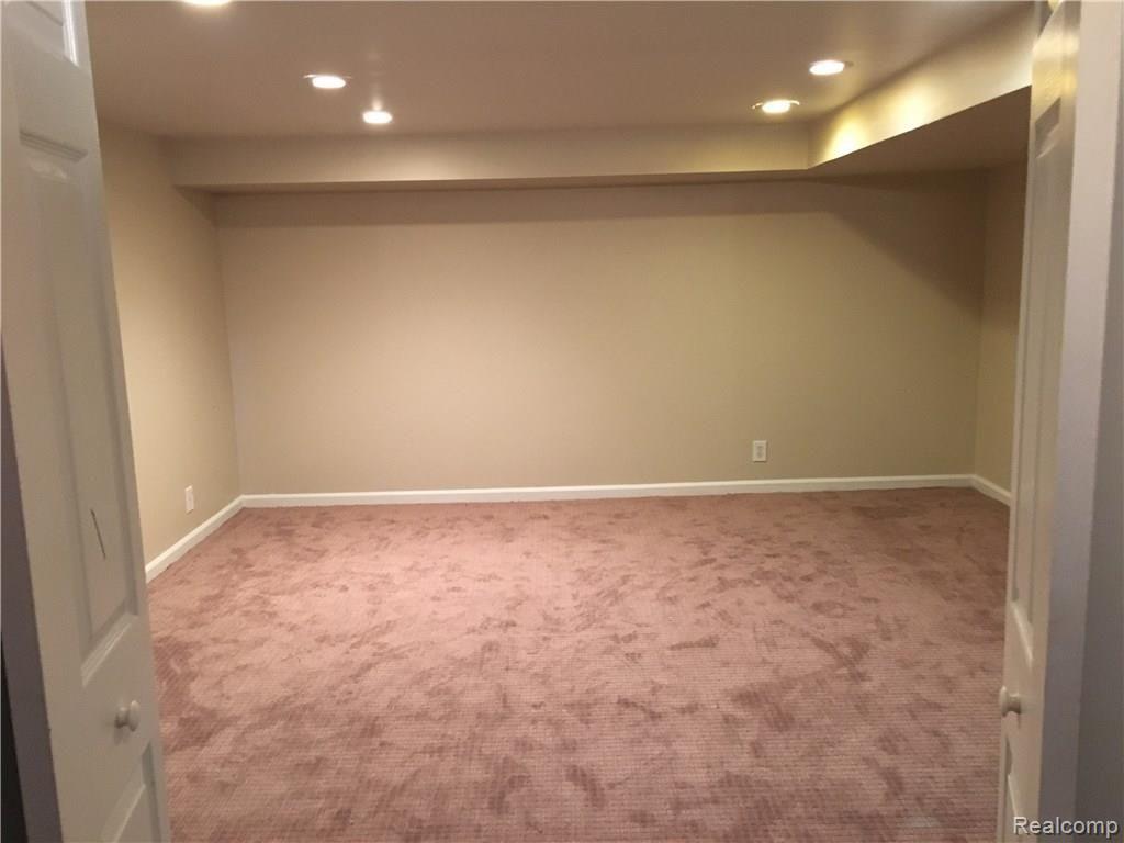 32272 West 12 Mile Road, Unit 29 Farmington, MI 48334 - Photo 12 of 13