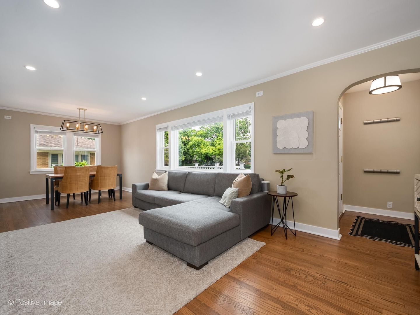1438 Hoffman Avenue Park Ridge, IL 60068 - Photo 8 of 28 Gallery Image 8