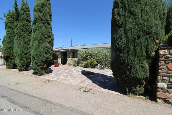$574,900 | 393 South 7th Street, Globe, AZ 85501