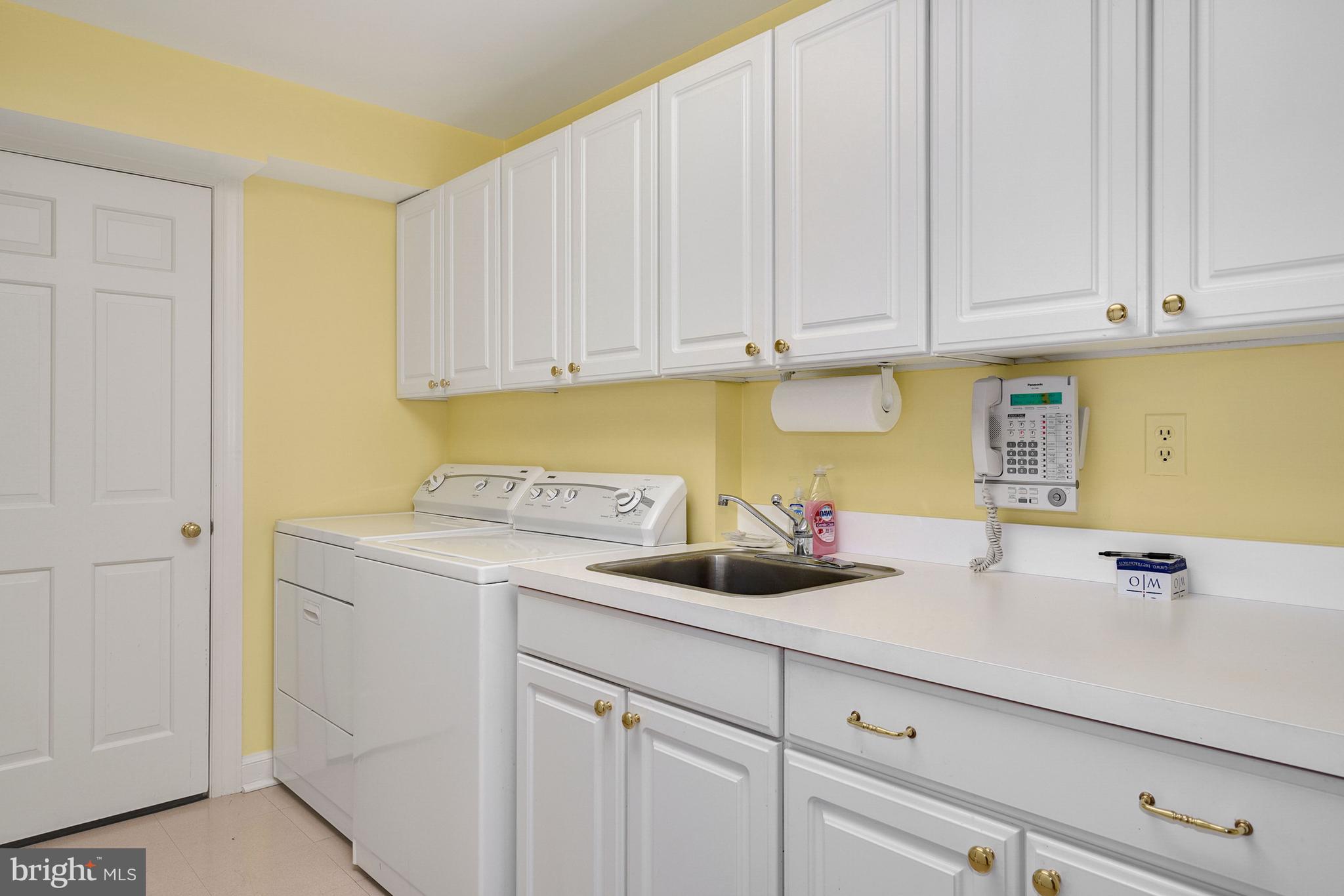 1811 Kalorama Square Northwest, Unit 6 Washington, DC 20009 - Photo 30 of 36 Laundry Room