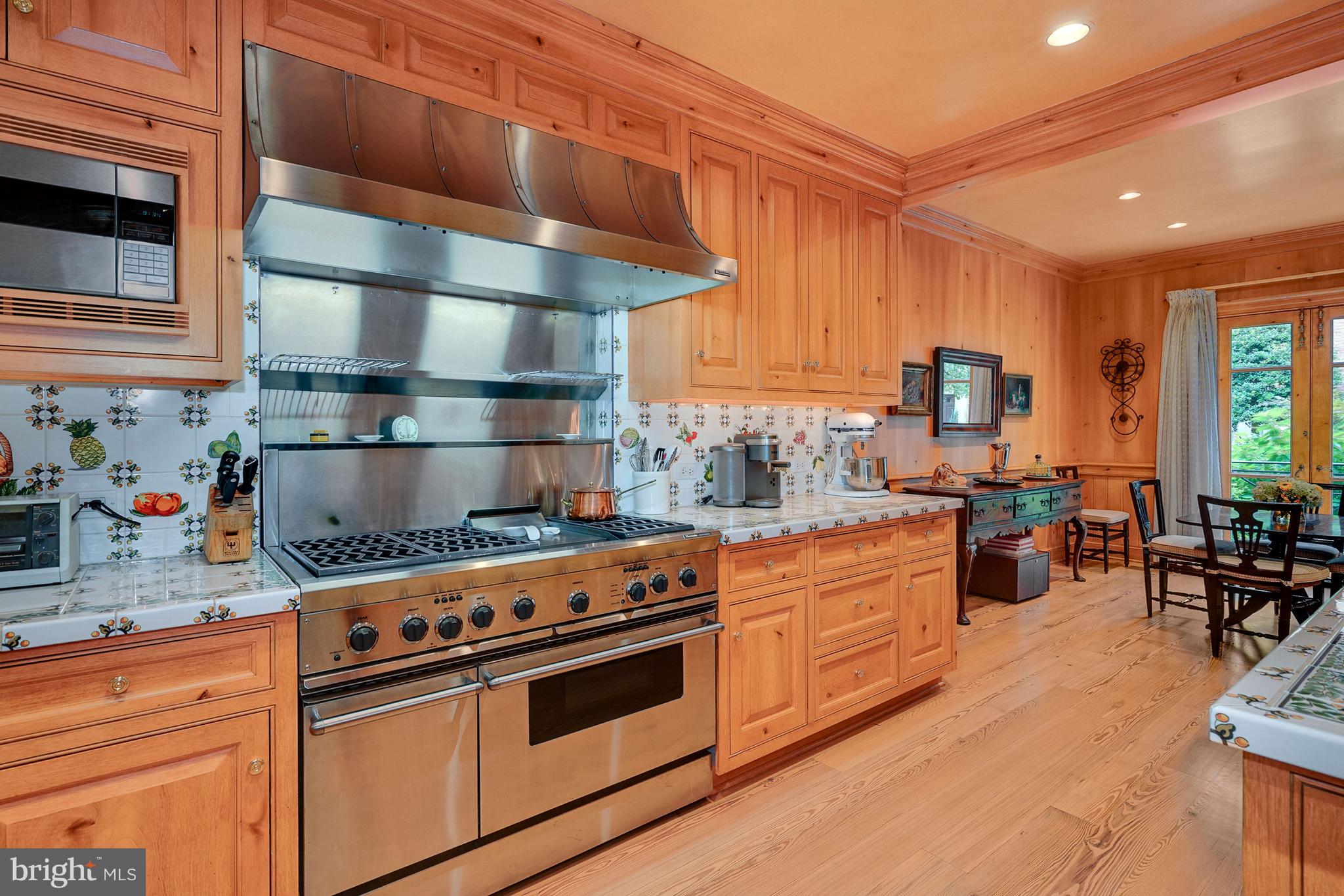 1811 Kalorama Square Northwest, Unit 6 Washington, DC 20009 - Photo 8 of 36 Kitchen with custom cabinetry