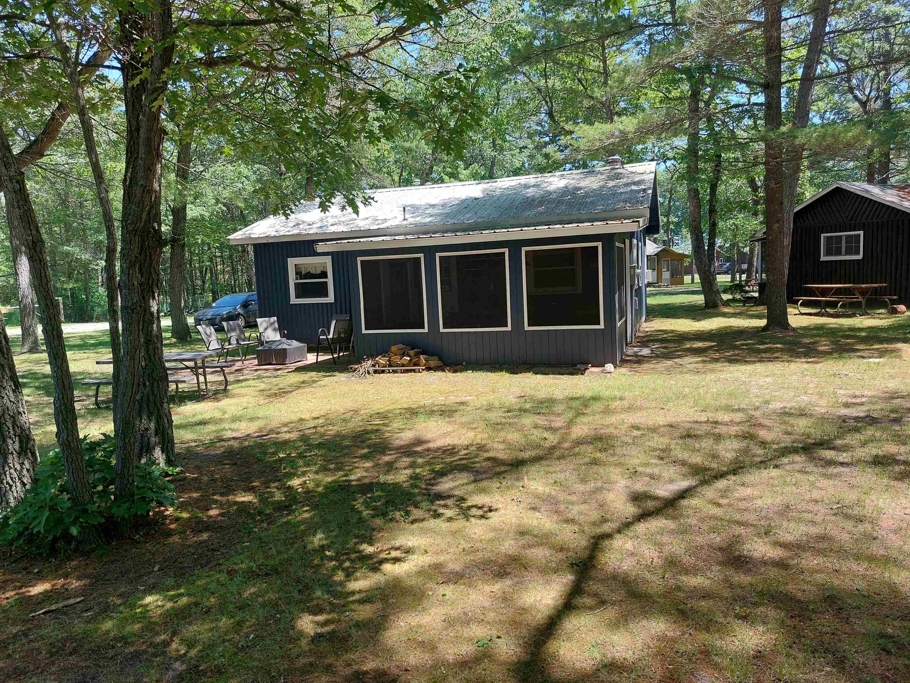 975 North Huron Road East Tawas, MI 48730 - Photo 3 of 17 1947285-ec75793f-9d67-4b2f-a910-7a4d00c0433f.JPG