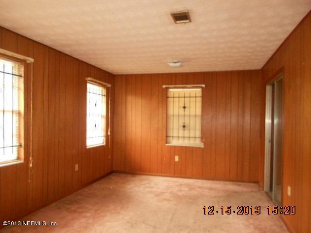 1400 Old Lawtey Road, Unit B Starke, FL 32091 - Photo 13 of 14 living room (4)