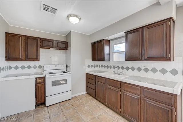 $1,550 | 664 D, Boulder City, NV 89005