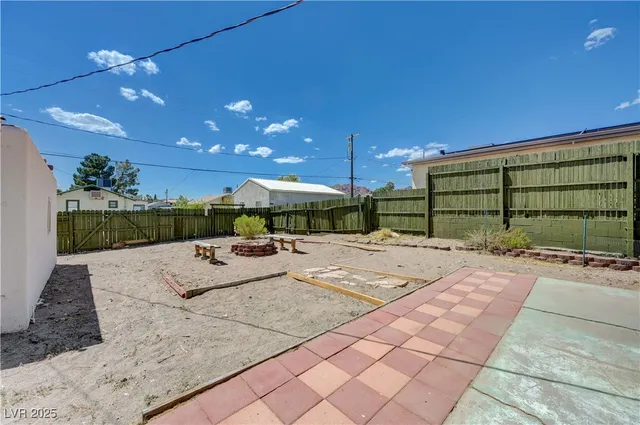 $1,550 | 664 D, Boulder City, NV 89005