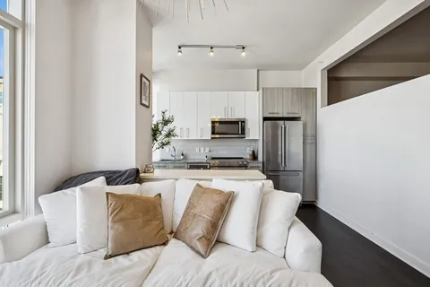 $479,000 | 515 Church Street, Unit 3302, Nashville, TN 37219