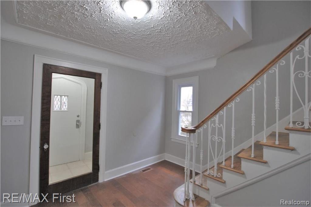 3985 Balfour Road Detroit, MI 48224 - Photo 25 of 49