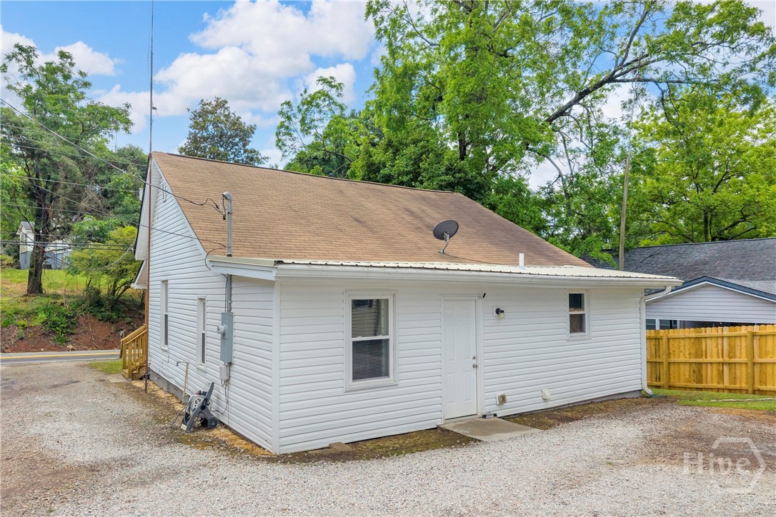 337 State Street Commerce, GA 30529 - Photo 5 of 38