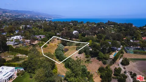 $1,250,000 | 6825 Fernhill Drive, Malibu, CA 90265