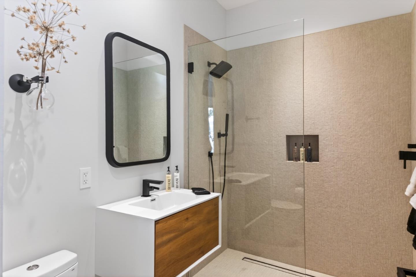 585 Riverside Drive Napa, CA 94559 - Photo 11 of 36 a bathroom with a sink a toilet and shower