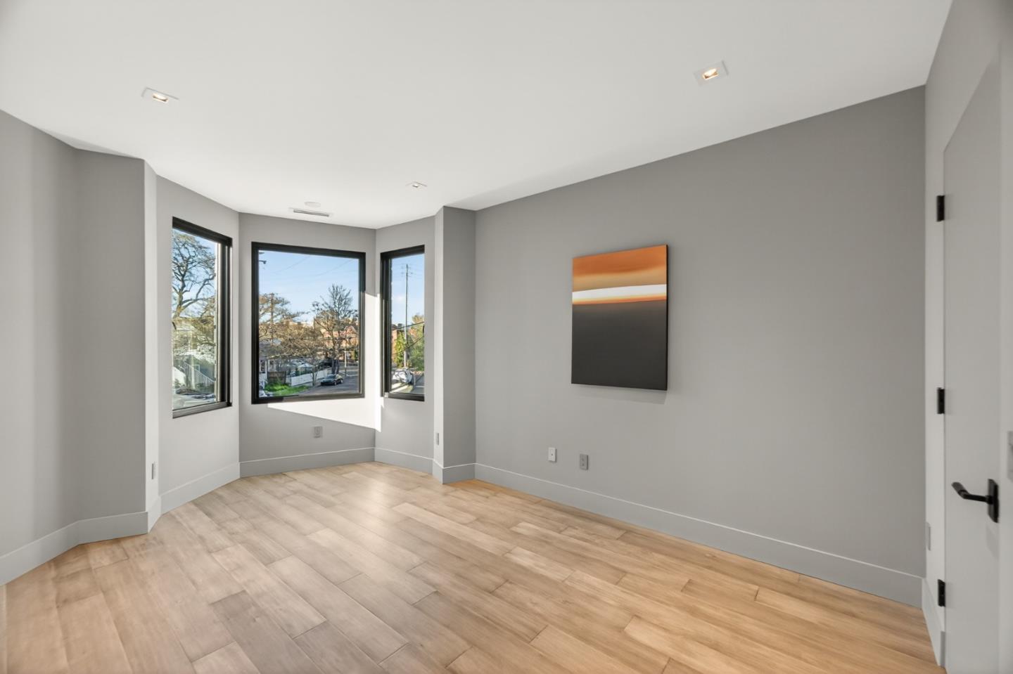 585 Riverside Drive Napa, CA 94559 - Photo 33 of 36 a view of an empty room with wooden floor and a window