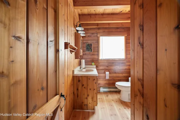 $799,000 | 407 Lakeview Road, Craryville, NY 12521