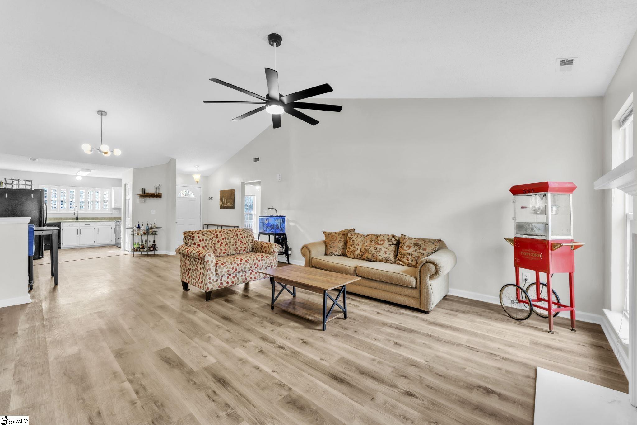 303 South Sandy Brook Way Simpsonville, SC 29680 - Photo 3 of 24