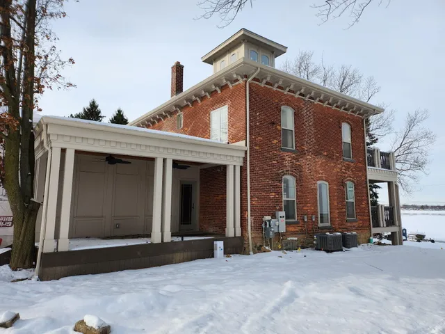 $1,395,000 | 3951 Woerner Road, Manitou Beach, MI 49253