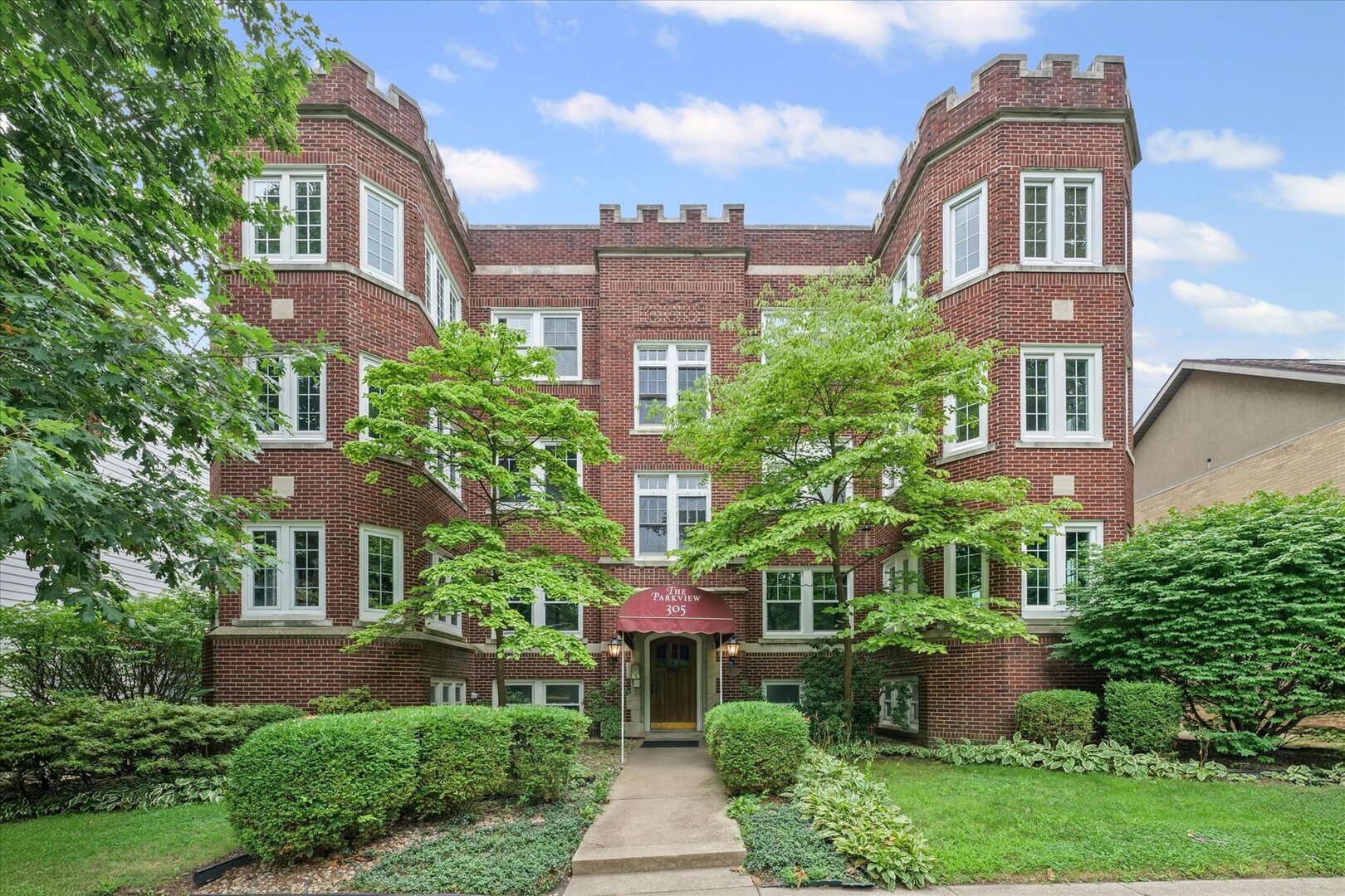 305 West University Avenue, Unit 4 Champaign, IL 61820 - Photo 1 of 27