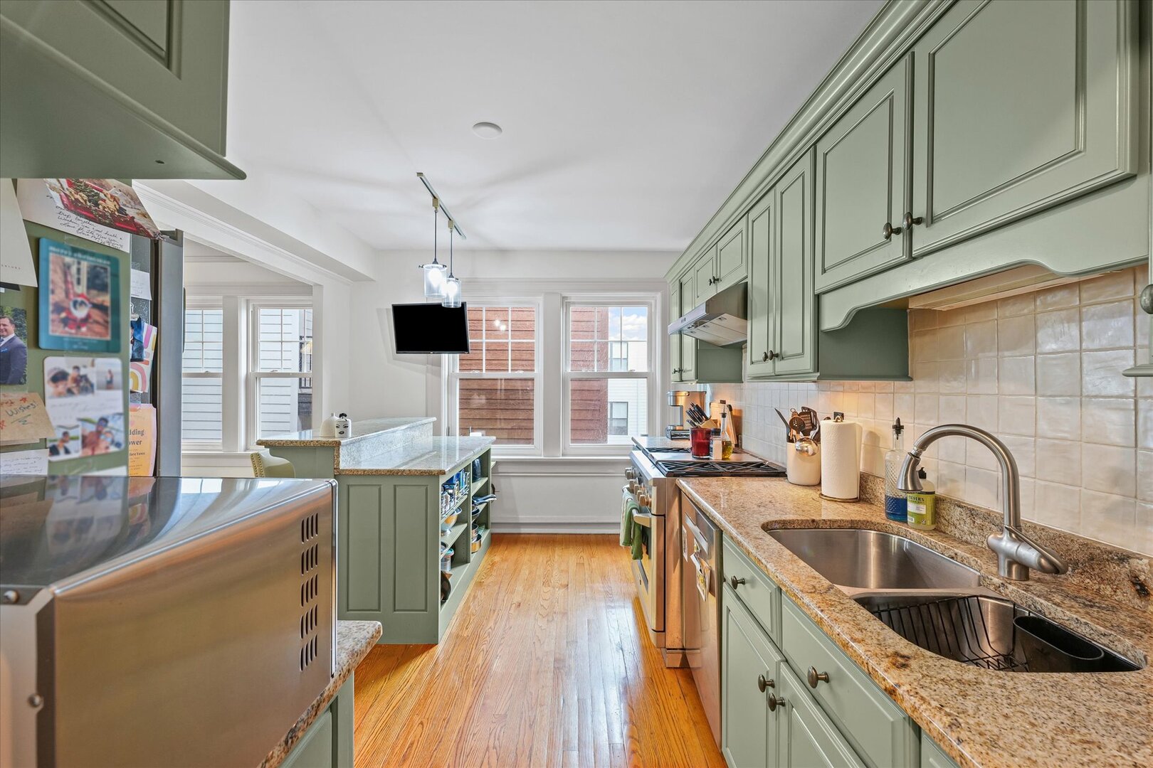 305 West University Avenue, Unit 4 Champaign, IL 61820 - Photo 14 of 27