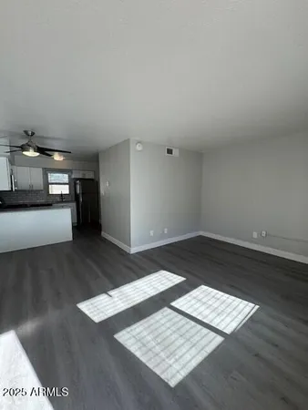 $749 | 2250 West Glendale Avenue, Unit S, Phoenix, AZ 85021