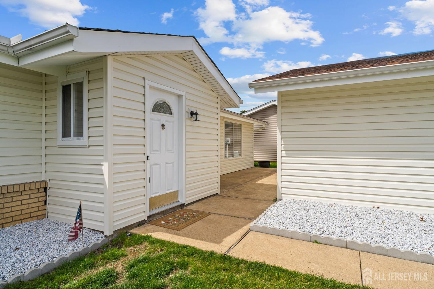 214 Branch Road Monroe Township, NJ 08831 - Photo 27 of 38 Gallery Image 27