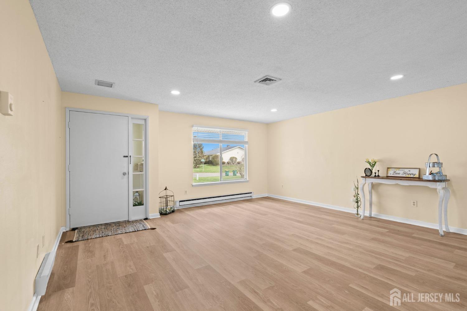 214 Branch Road Monroe Township, NJ 08831 - Photo 4 of 38 Gallery Image 4