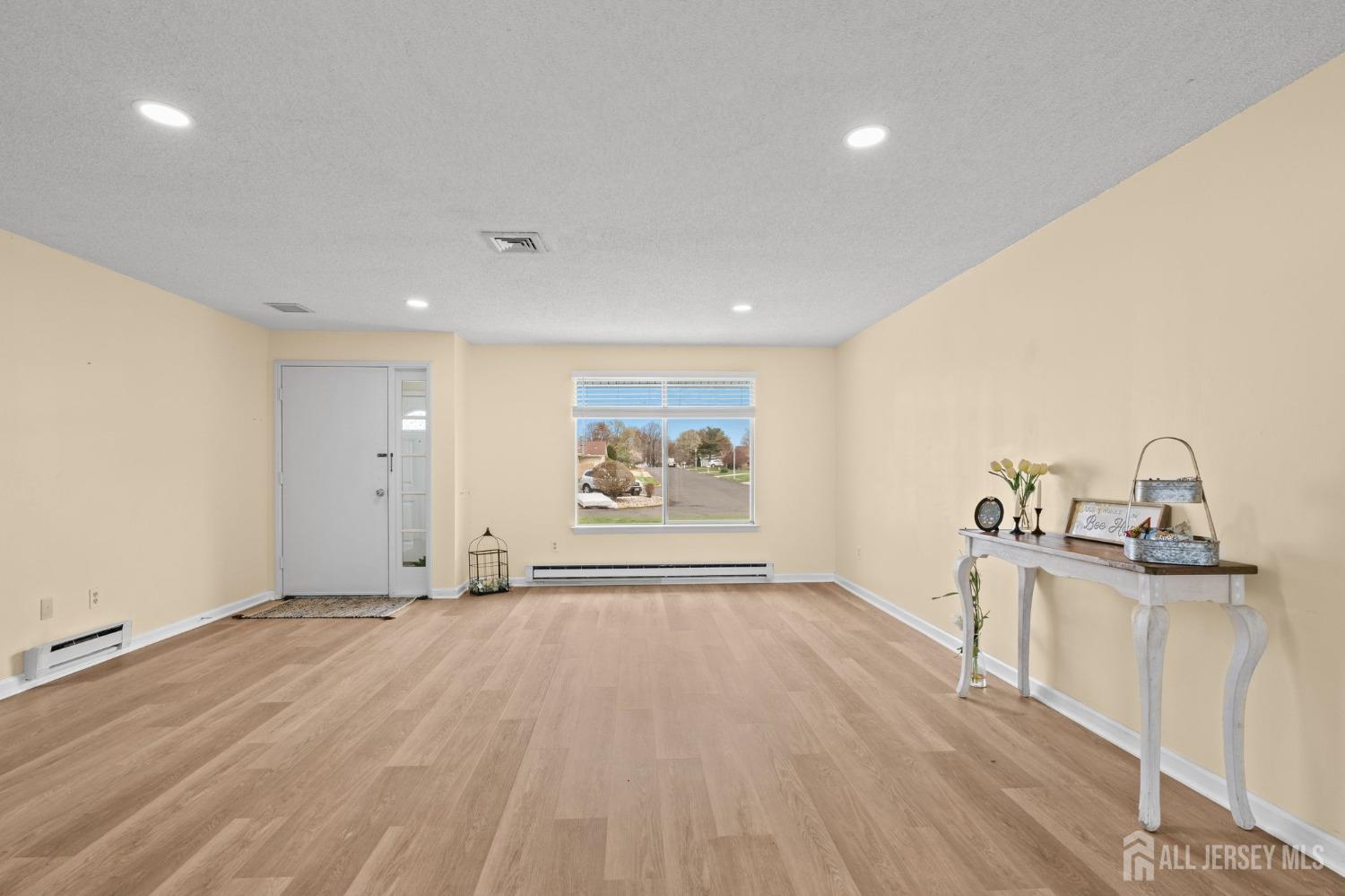 214 Branch Road Monroe Township, NJ 08831 - Photo 8 of 38 Gallery Image 8