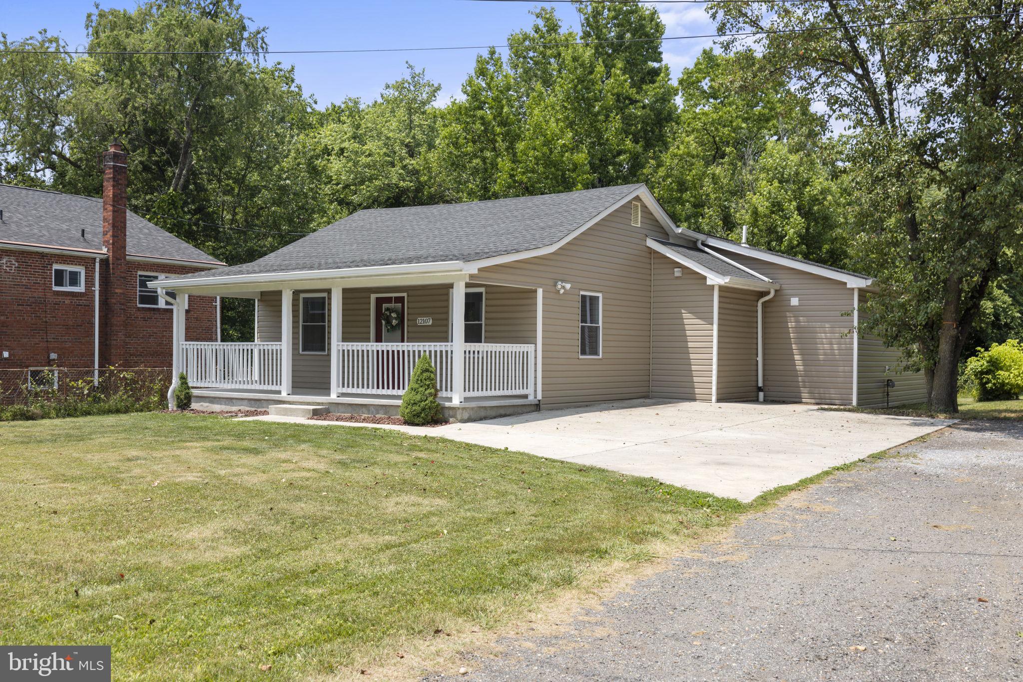 12107 Old Fort Road Fort Washington, MD 20744 - Photo 3 of 38 Gallery Image 3