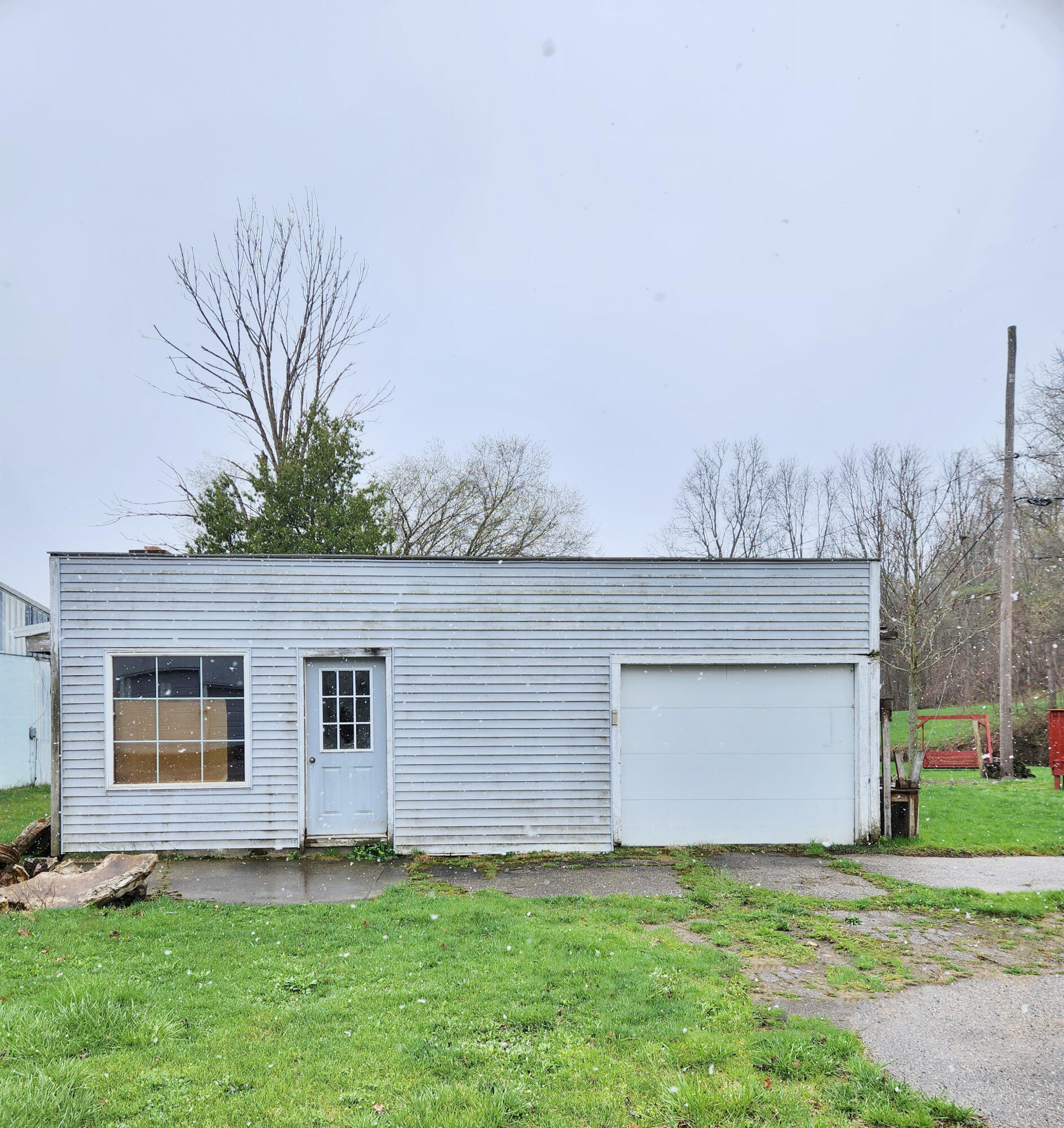 11814 Old Belding Road Northeast Belding, MI 48809 - Photo 7 of 10 20230417_145259