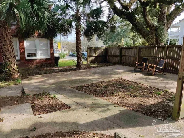 $1,195 | 6 West De Soto Street, Pensacola, FL 32501