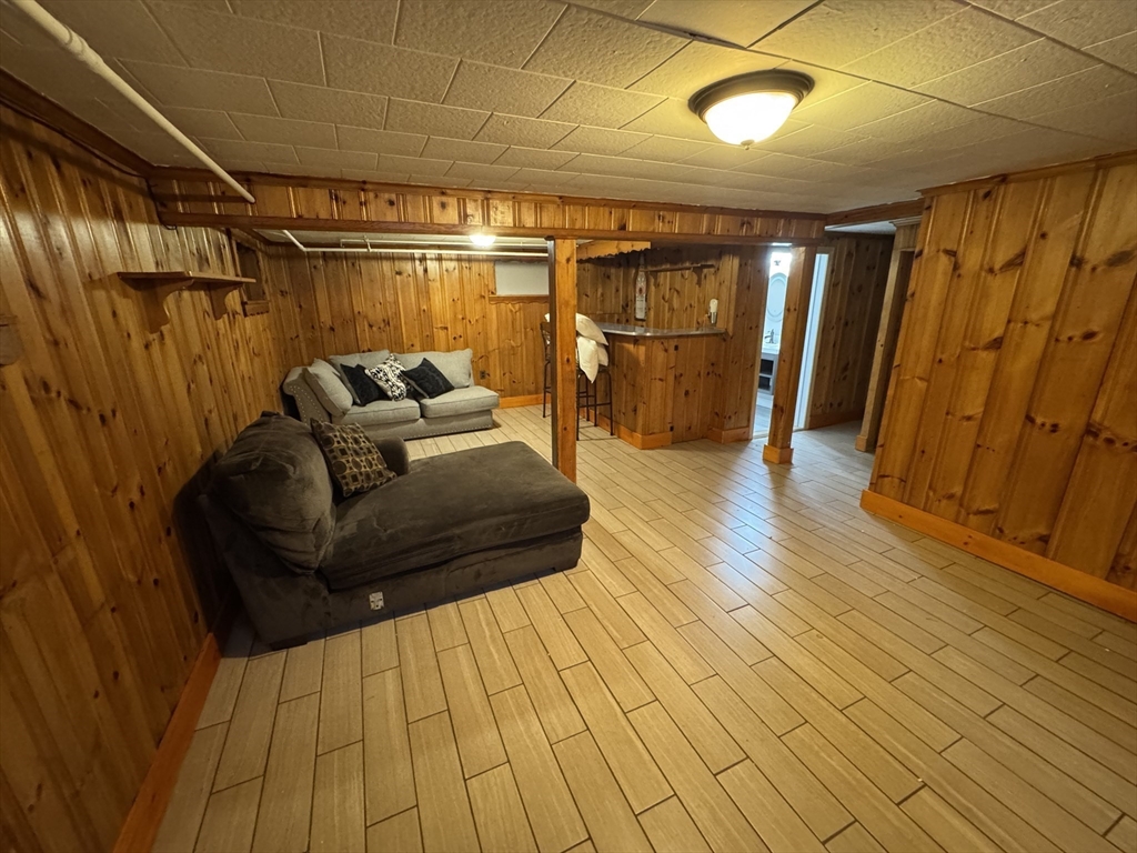 181 Bonad Road Chestnut Hill, MA 02467 - Photo 16 of 20