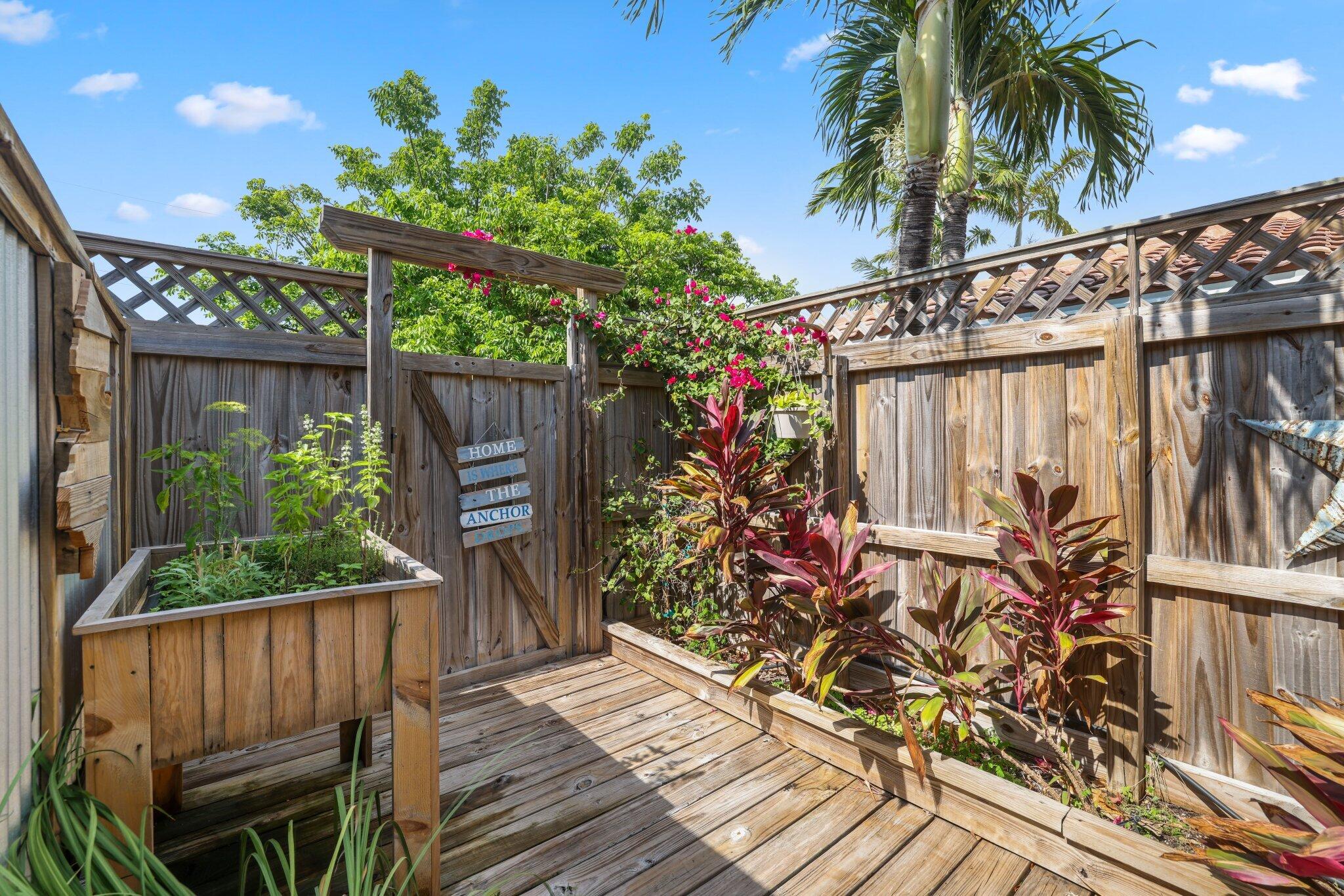 784 Dover Street Boca Raton, FL 33487 - Photo 53 of 78 784 Dover St - 53.jpg-SMALL