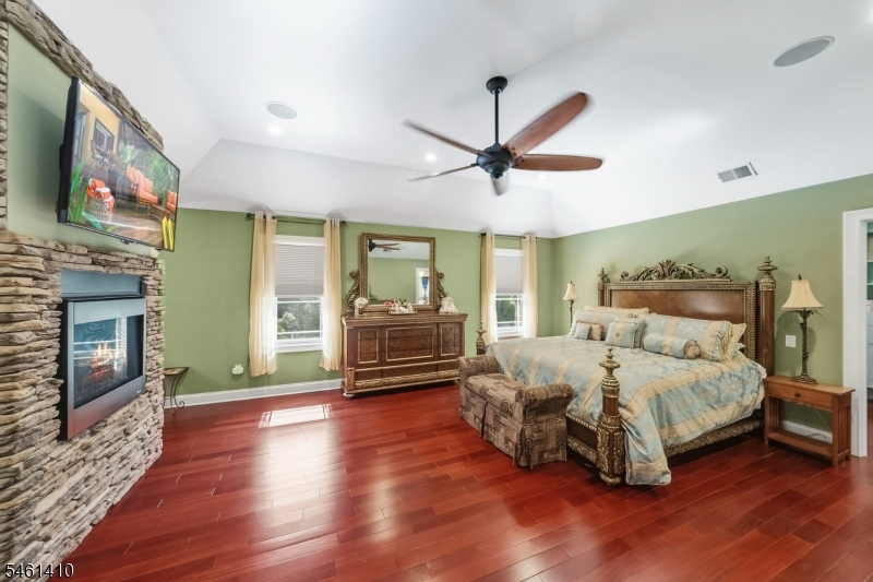 429 Oak Ridge Road Clark, NJ 07066 - Photo 16 of 30 Gallery Image 16