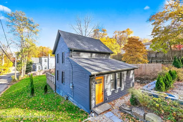 $475,000 | 39 North Broadway, Port Ewen, NY 12466