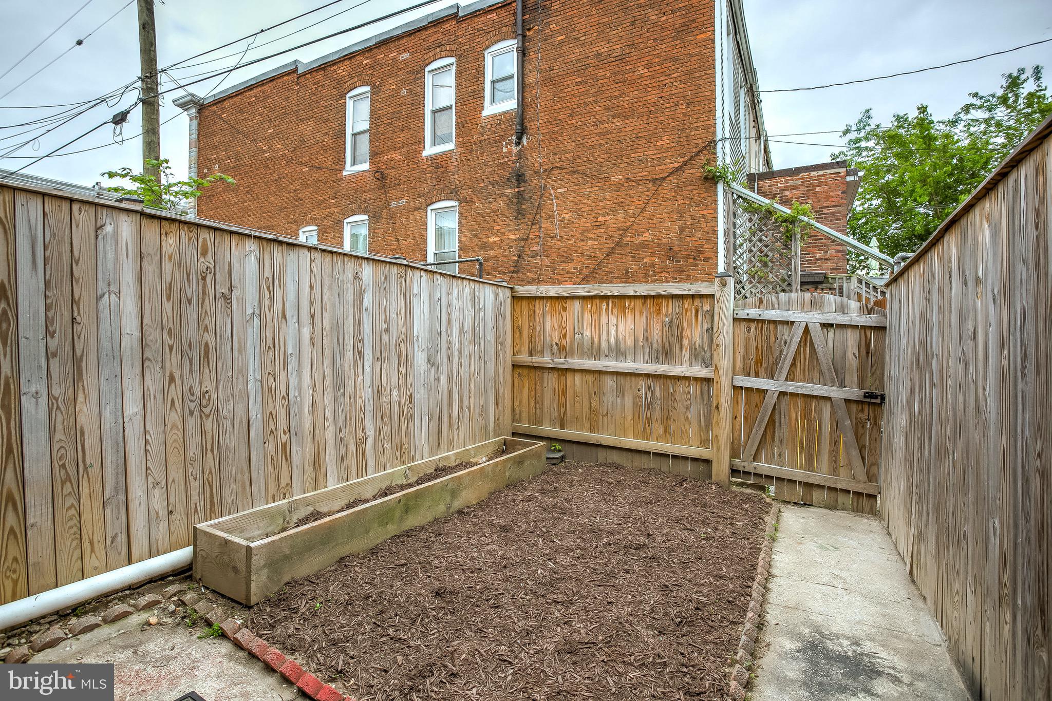 3638 Keswick Road Baltimore, MD 21211 - Photo 30 of 35 Plant a veggie garden this summer!!