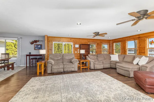 $759,000 | 4460 Sherman Avenue, Fremont, MI 49412