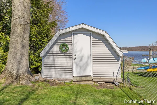 $759,000 | 4460 Sherman Avenue, Fremont, MI 49412
