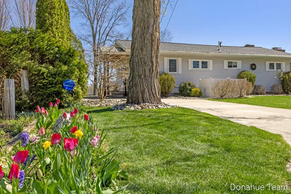 $759,000 | 4460 Sherman Avenue, Fremont, MI 49412