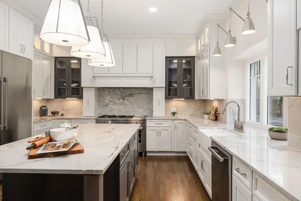 $1,499,000 | 250 West Laurel Avenue, McMinnville, TN 37110