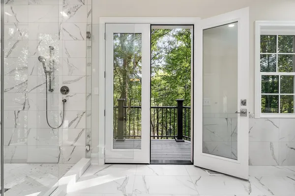 $1,499,000 | 250 West Laurel Avenue, McMinnville, TN 37110