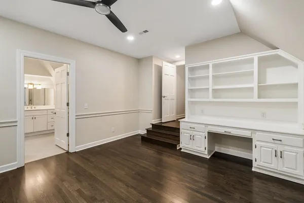 $1,499,000 | 250 West Laurel Avenue, McMinnville, TN 37110