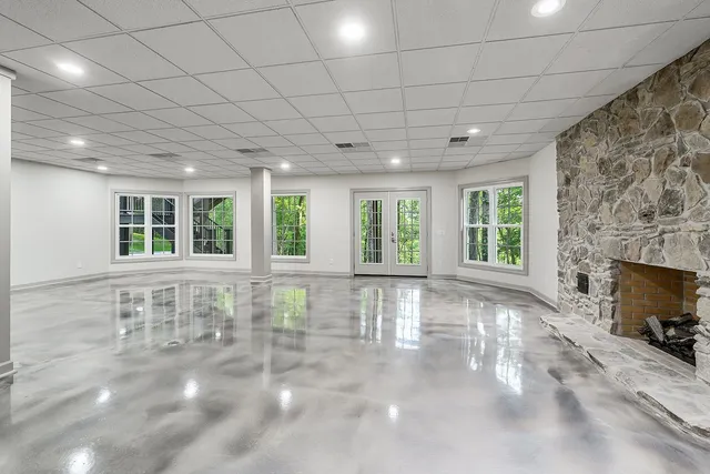 $1,795,000 | 250 West Laurel Avenue, McMinnville, TN 37110