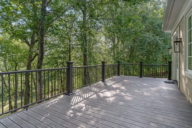 $1,795,000 | 250 West Laurel Avenue, McMinnville, TN 37110