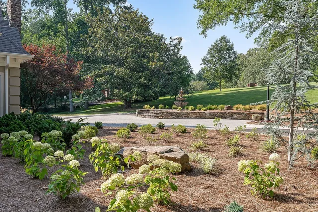 $1,795,000 | 250 West Laurel Avenue, McMinnville, TN 37110