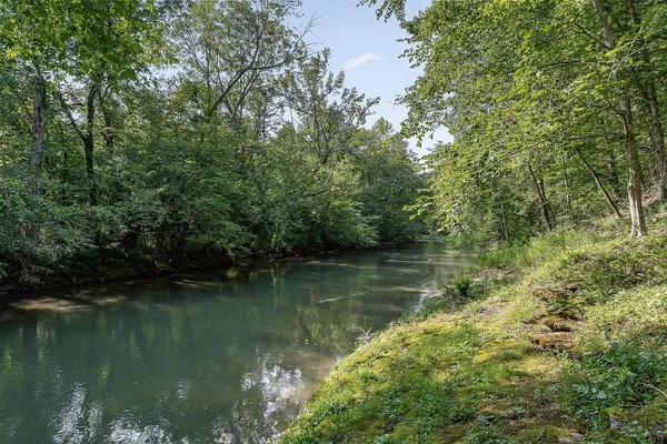 $1,499,000 | 250 West Laurel Avenue, McMinnville, TN 37110