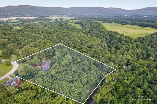 $1,795,000 | 250 West Laurel Avenue, McMinnville, TN 37110