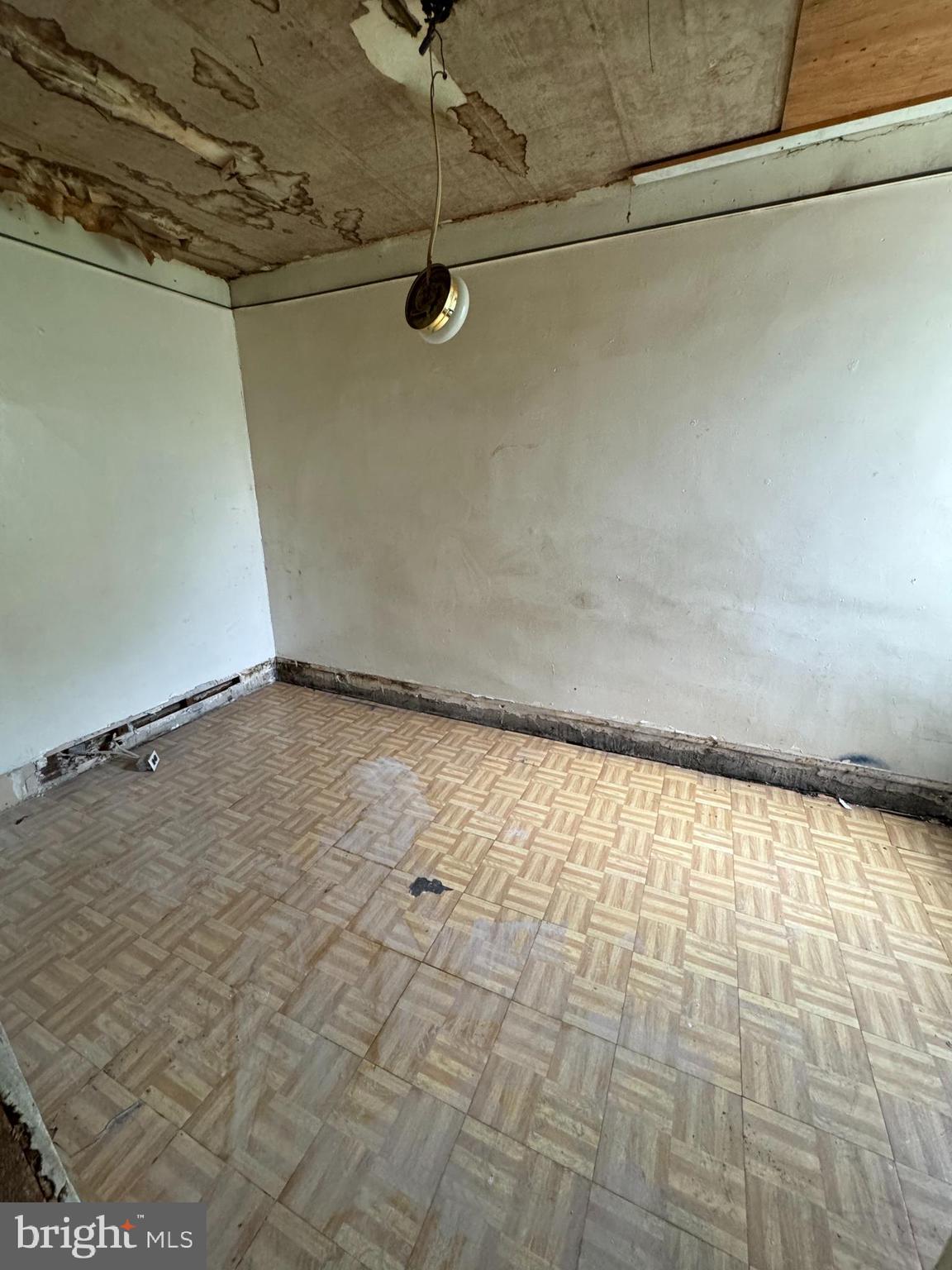 2161 North Dover Street Philadelphia, PA 19121 - Photo 5 of 6 a view of a room with an empty space