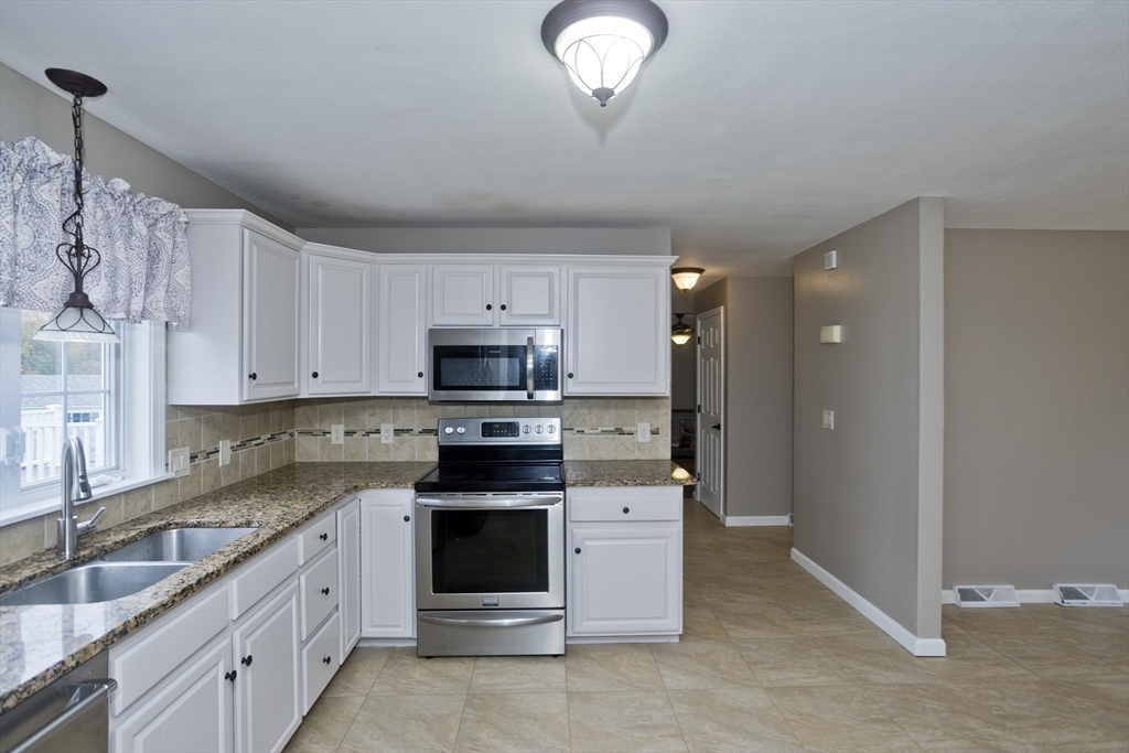 76 Shaker Road Westfield, MA 01085 - Photo 12 of 40 Gallery Image 12