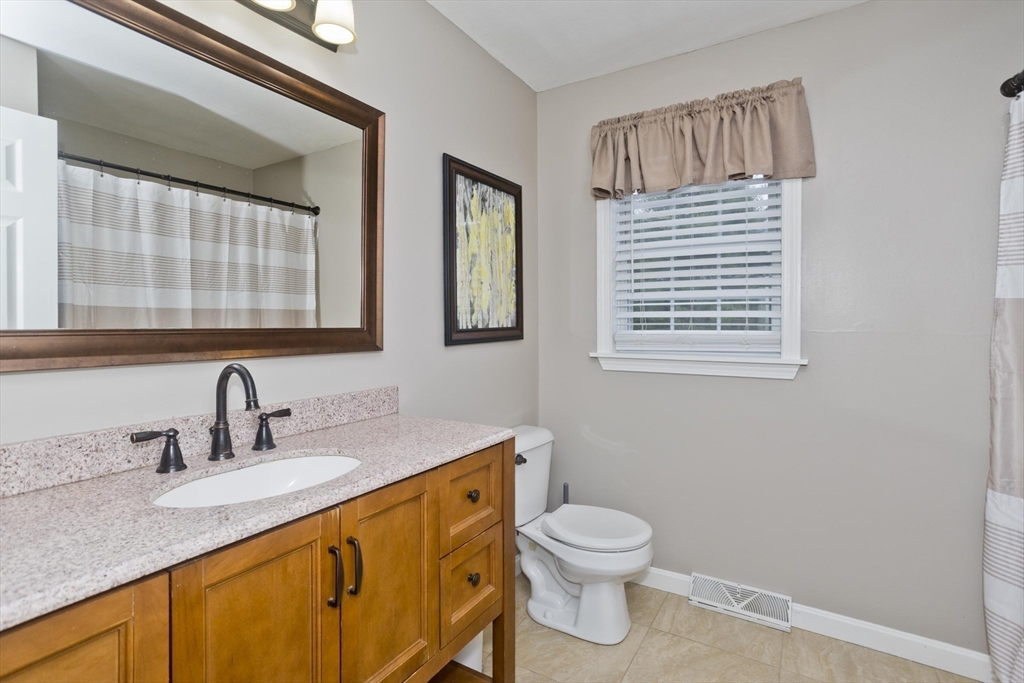76 Shaker Road Westfield, MA 01085 - Photo 17 of 40 Gallery Image 17