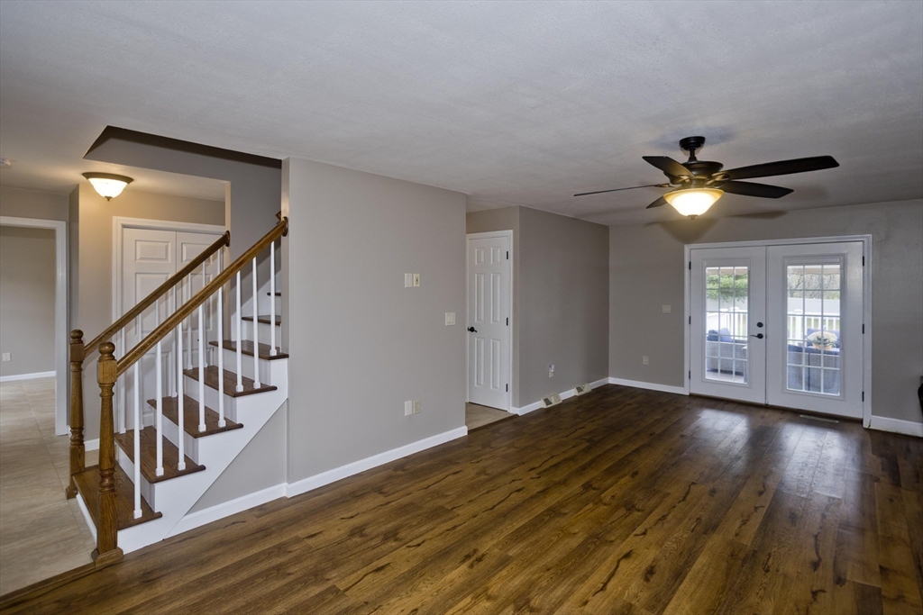 76 Shaker Road Westfield, MA 01085 - Photo 4 of 40 Gallery Image 4