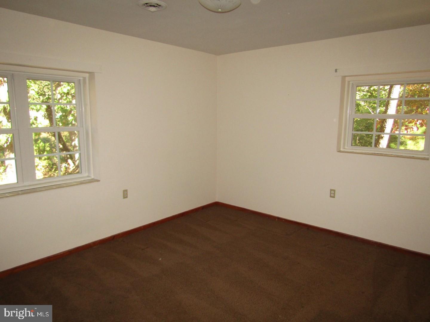44297 Clarkes Landing Road Hollywood, MD 20636 - Photo 19 of 29 Bedroom 2