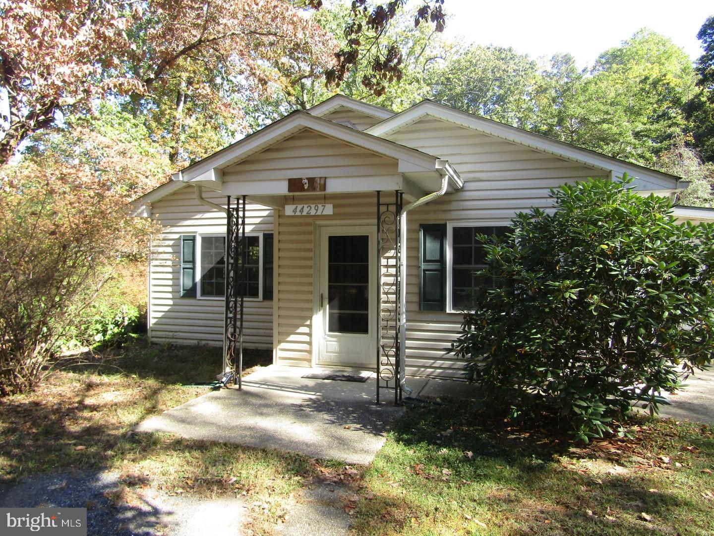 44297 Clarkes Landing Road Hollywood, MD 20636 - Photo 2 of 29 Exterior Front